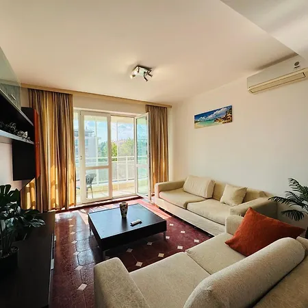 Sunny House 301 Two Bedroom 公寓 阳光海滩