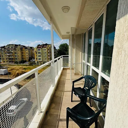 Sunny House 301 Two Bedroom * 阳光海滩