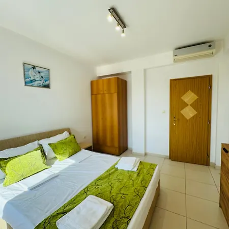 Sunny House 301 Two Bedroom 公寓
