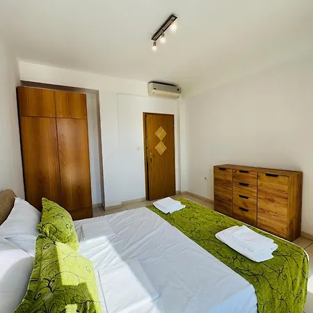 Sunny House 301 Two Bedroom 公寓