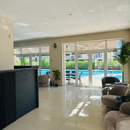 Sunny House 301 Two Bedroom 阳光海滩